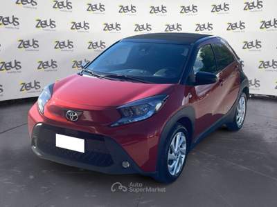 Toyota Aygo X 1.0B (72 CV) Lounge Air Rosso usata Faenza