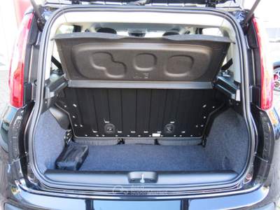 Fiat Pandina 1.0 FireFly 65cv S&S 6m Hybrid Icon Nero usata Seregno