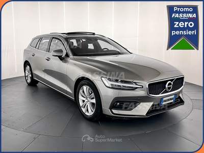 Volvo V60 V60 2.0 b3 Momentum Business Pro auto 8m my21 Marrone usata Milano