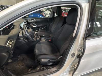 Peugeot 308 308 SW 1.2 puretech t Active Pack s&s 130cv my20 usata Mazzano
