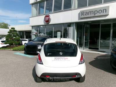 Lancia Ypsilon Ypsilon 1.2 8v Gold s&s 69cv Bianco usata SAN DONA' DI PIAVE