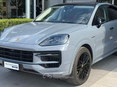 Porsche Cayenne Cayenne Coupe 3.0 e-hybrid 5p.ti tiptronic Grigio usata Suzzara