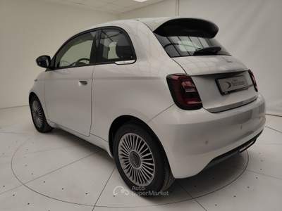 Fiat 500 Hybrid Berlina Torino 1.0Hybrid Berlina Blu/Azzurro usata Erba