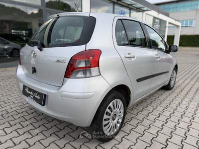 Toyota Yaris Yaris 5p 1.4 d-4d Sol - UNICO PROPRIETARIO Argento usata Faenza