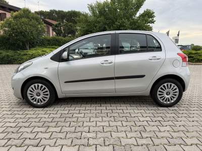 Toyota Yaris Yaris 5p 1.4 d-4d Sol - UNICO PROPRIETARIO Argento usata Faenza