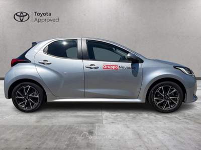 Toyota Yaris Hybrid Trend MY22 Argento usata Varese