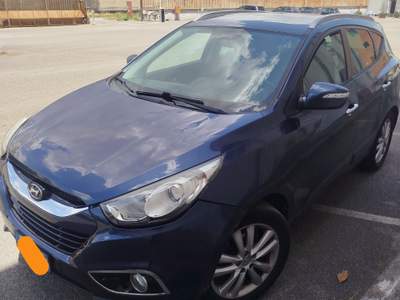 Hyundai ix35 Autovettura marciante con problemi alla frizione Blu/Azzurro usata Mercogliano