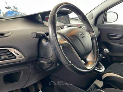 Lancia Ypsilon 1.2 69cv Gold usata Sava