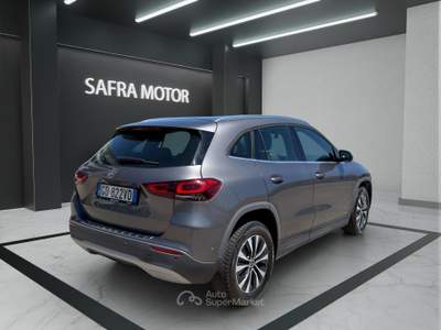 Mercedes-Benz GLA GLA 200 d Sport auto Grigio usata Rende
