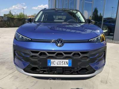 Volkswagen T-Roc 1.5 eTSI ACT DSG Life Blu/Azzurro usata Pieve di Cento