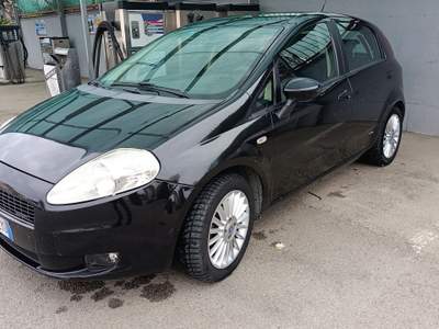 Fiat Grande Punto Discrete condizioni usata Sant'Anastasia