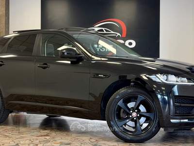 Jaguar F-Pace AWD aut. Pure Nero usata Rimini