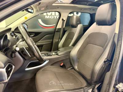 Jaguar F-Pace AWD aut. Pure Nero usata Rimini
