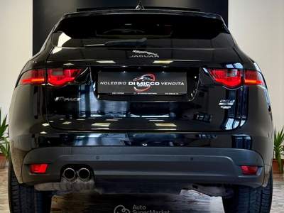 Jaguar F-Pace AWD aut. Pure Nero usata Rimini