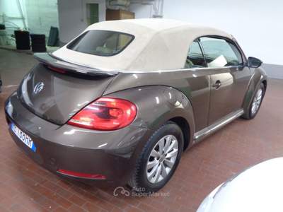 Volkswagen Maggiolino Cabrio 2.0 TDI Design BlueMotion Technology Bronzo usata Torino