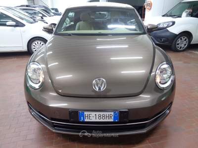 Volkswagen Maggiolino Cabrio 2.0 TDI Design BlueMotion Technology Bronzo usata Torino