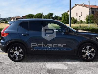 Volvo XC40 VOLVO XC40 D3 Momentum Pro Blu/Azzurro usata Macerata