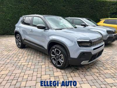 Jeep Avenger PROMO FINANZ. 1.2 Turbo 110 CV MHEV Summit KM 0 Nero usata CASTELLO DI ANNONE
