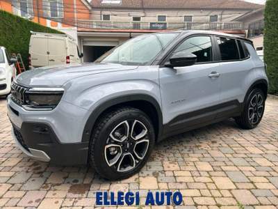 Jeep Avenger 1.2 Turbo 110 CV MHEV Summit KM 0 Nero usata CASTELLO DI ANNONE