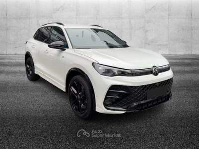 Volkswagen Tiguan 1.5 TSI eHybrid 272 CV DSG R-Line Bianco usata Pieve di Cento Volkswagen Tiguan 1.5 TSI eHybrid 272 CV DSG R-Line Bianco usata Pieve di Cento