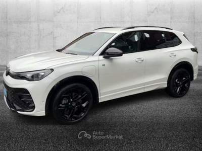 Volkswagen Tiguan 1.5 TSI eHybrid 272 CV DSG R-Line Bianco usata Pieve di Cento