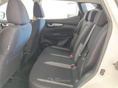 Nissan Qashqai 1.3 DIG-T 140 CV Acenta Premium Bianco usata Lurate Caccivio