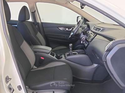 Nissan Qashqai 1.3 DIG-T 140 CV Acenta Premium Bianco usata Lurate Caccivio