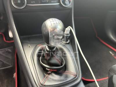 Ford Fiesta FORD Fiesta 1.0 Ecoboost Hybrid 125 CV 5 porte ST-Line Bianco usata Montesilvano
