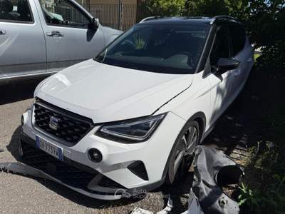 Seat Arona Style INCIDENTATA Bianco usata Città di Castello