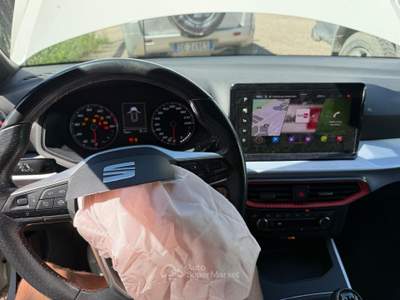 Seat Arona Style INCIDENTATA Bianco usata Città di Castello