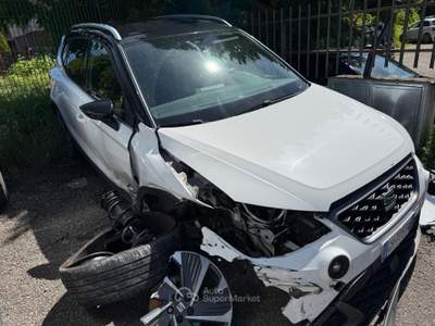 Seat Arona Style INCIDENTATA Bianco usata Città di Castello