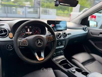 Mercedes-Benz Classe B MERCEDES CLASSE B 180d SPORT Bianco usata Teramo