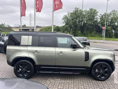 Land Rover Defender Defender VII 2020 110 110 3.0d i6 mhev X-Dynamic S Verde usata Rezzato