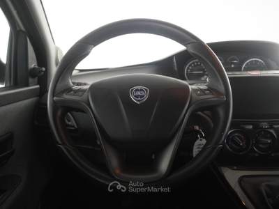 Lancia Ypsilon Ypsilon 1.0 FireFly 5 porte S&S Hybrid Silver Plus Bianco usata Parma