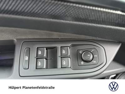 Volkswagen Golf 1.5*eTSI*150CV*DSG*R-LINE*BLACK*STYLE*FACELIFT*18"*CAMERA*ACC Nero usata ARICCIA