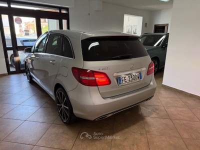 Mercedes-Benz Classe B B 200 d Automatic Sport Grigio usata Cellole