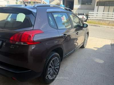Peugeot 2008 Peugeot 2008 1.6 e-HDi 92 cv Marrone usata Termoli