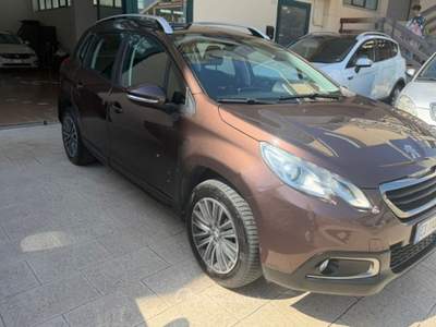 Peugeot 2008 Peugeot 2008 1.6 e-HDi 92 cv Marrone usata Termoli