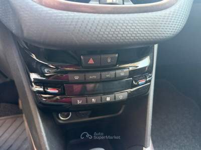 Peugeot 2008 Peugeot 2008 1.6 e-HDi 92 cv Marrone usata Termoli