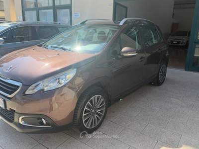 Peugeot 2008 Peugeot 2008 1.6 e-HDi 92 cv Marrone usata Termoli
