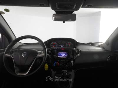 Lancia Ypsilon Ypsilon 1.2 69 CV 5 porte GPL Ecochic Gold Grigio usata Parma