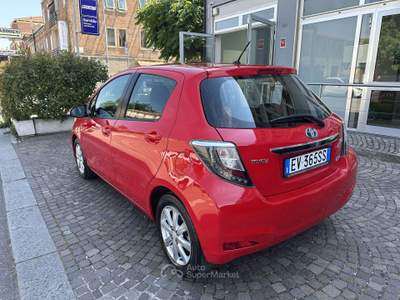Toyota Yaris Yaris 5p 1.5h Lounge Hybrid Rosso usata Ferrara
