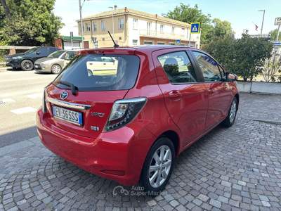 Toyota Yaris Yaris 5p 1.5h Lounge Hybrid Rosso usata Ferrara