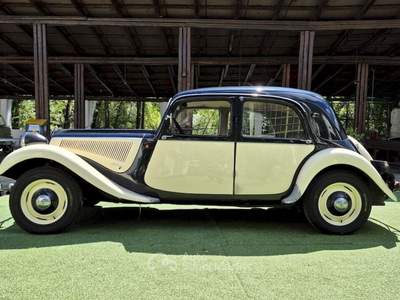 Citroen Traction Avant 11 BL – 1955 Bianco usata Pianezza