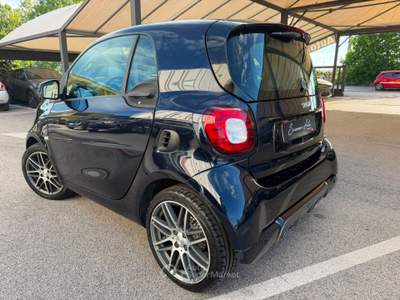 Smart ForTwo Smart ForTwo BRABUS 0.9 Turbo twinamic XCLUSIVE JBL SOUND Blu/Azzurro usata Aprilia
