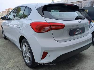 Ford Focus 5P 1.5 EcoBlue 95CV Business Bianco usata Giugliano in Campania