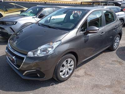 Peugeot 208 5P 1.2 PureTech 82CV Active Grigio usata Giugliano in Campania