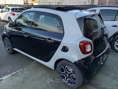 Smart ForFour 70CV Prime Aut. Nero usata Giugliano in Campania
