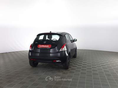 Lancia Ypsilon Ypsilon 1.0 FireFly 5 porte S&S Hybrid Silver Nero usata Parma