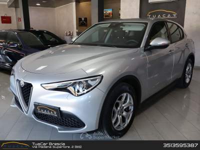 Alfa Romeo Stelvio Alfa Romeo Stelvio 2.2 Business #11189 Argento usata Mazzano